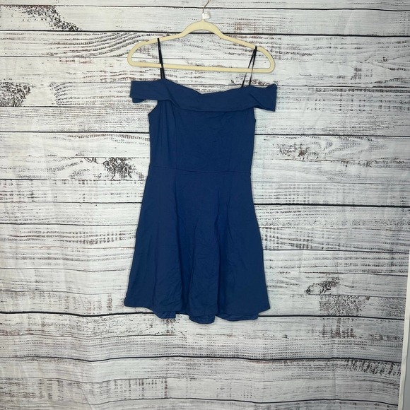 Lulus Season of Fun Denim Blue Off-the-Shoulder Skater Dress M - Picture 2 of 3